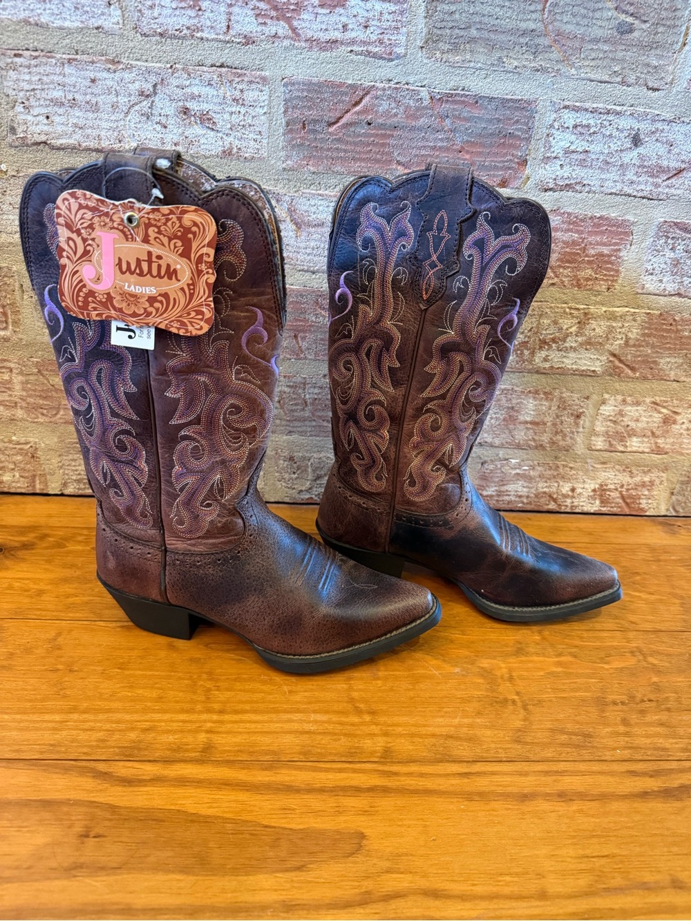 b.o.c. Brown Western-Style Leather Pull-On Boot